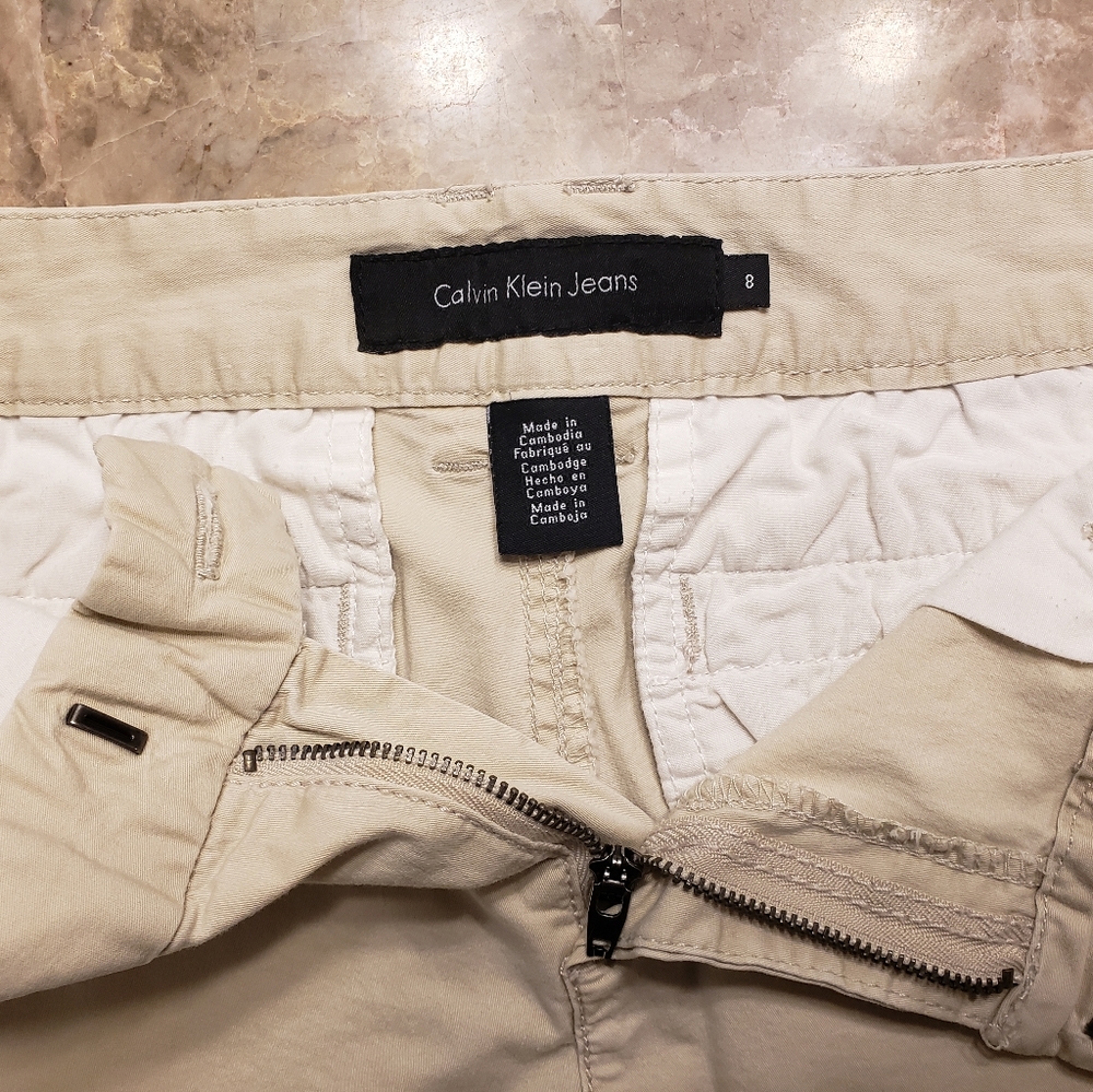 Calvin Klien Woman's Khaki shorts